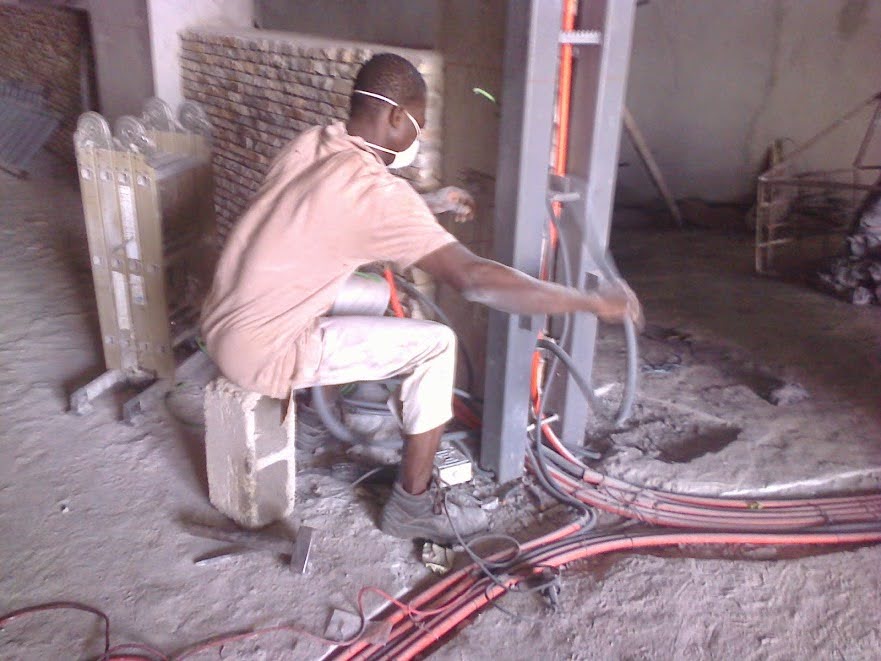 Travaux électriques